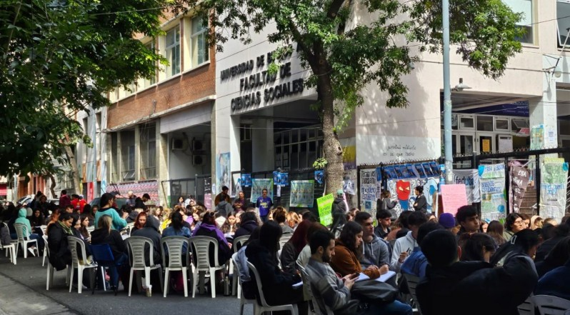 Gobierno y universidades se contradicen sobre el »acuerdo» presupuestario