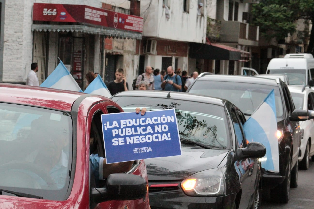 Corrientes y Chaco se unen en la Marcha Federal Universitaria por la defensa de la educación pública