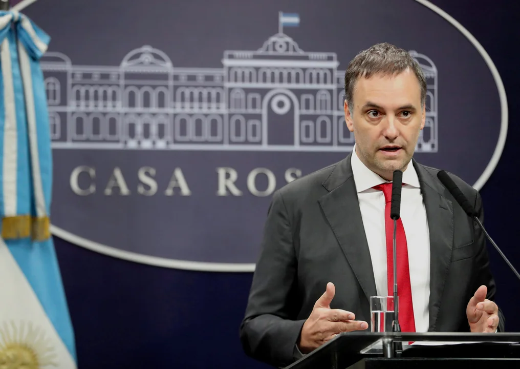 Adorni confirmó el distanciamiento entre Milei y Villarruel: »la vicepresidenta no forma parte de la gestión ni del rumbo que propone el Presidente»