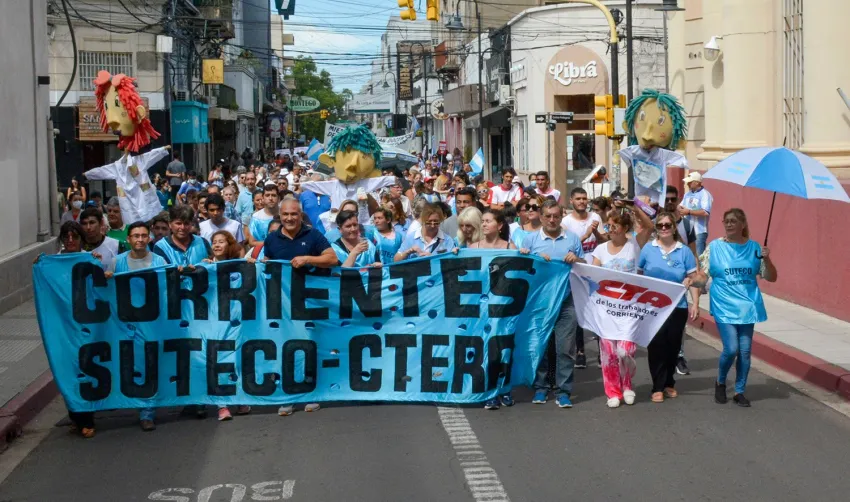 Docentes correntinos se adhieren al paro nacional del martes 14 de octubre