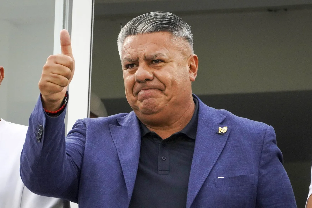 El Gobierno, a fondo contra Claudio “Chiqui” Tapia: denuncian a financiera vinculada al presidente de AFA y estalla el “PDFgate”