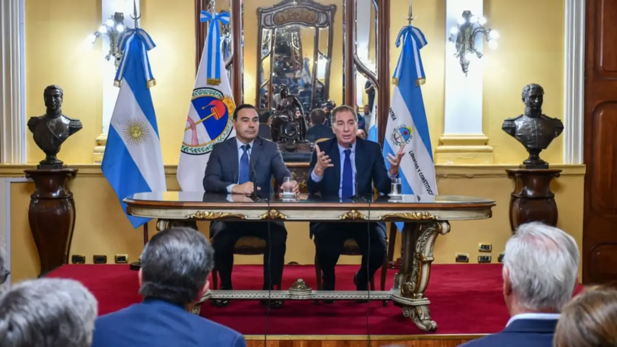 Valdés y Santilli en conferencia: reclamo de deuda, obras clave y agenda federal