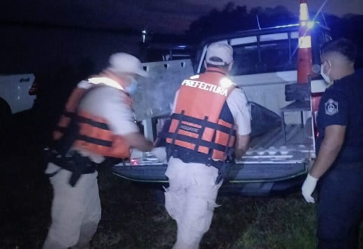 Misterio por el hallazgo de un cuerpo en el río Uruguay