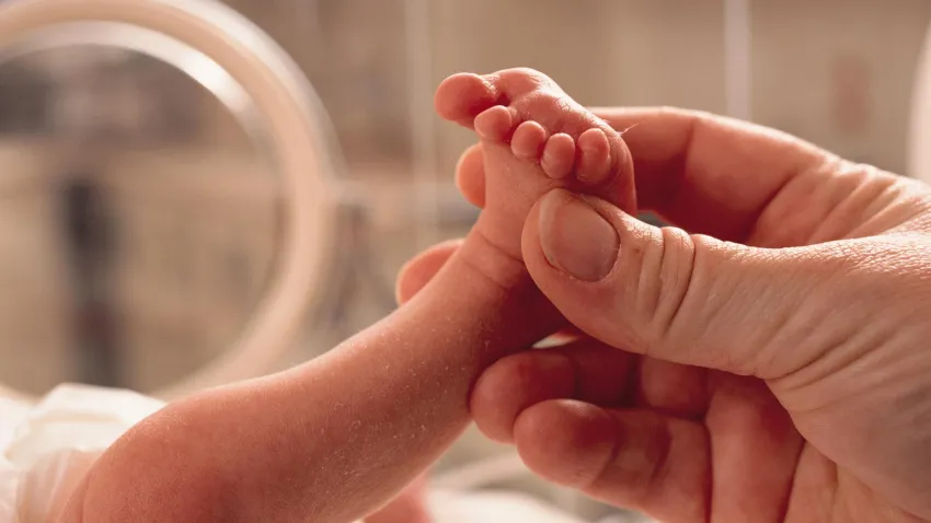 Violencia institucional y derecho a la salud: la Justicia ordenó la afiliación de un bebé prematuro